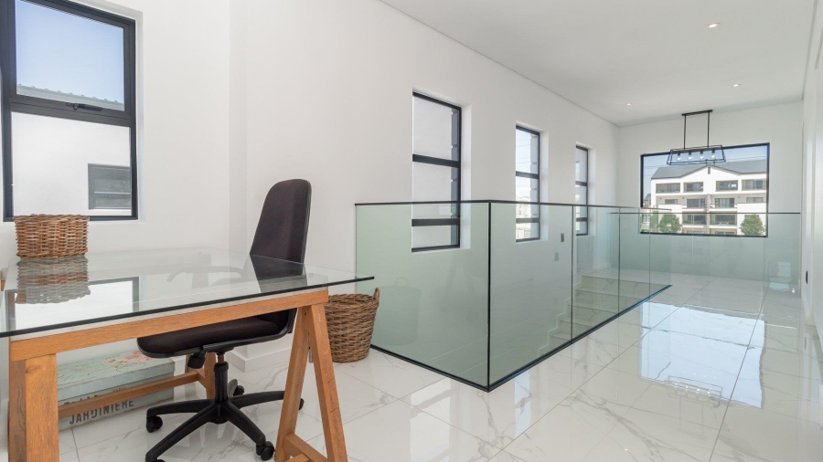 3 Bedroom Property for Sale in Sandown Western Cape